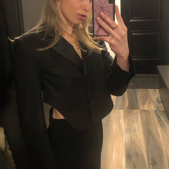 selling this cropped zara blazer! - Picture 5 of 5